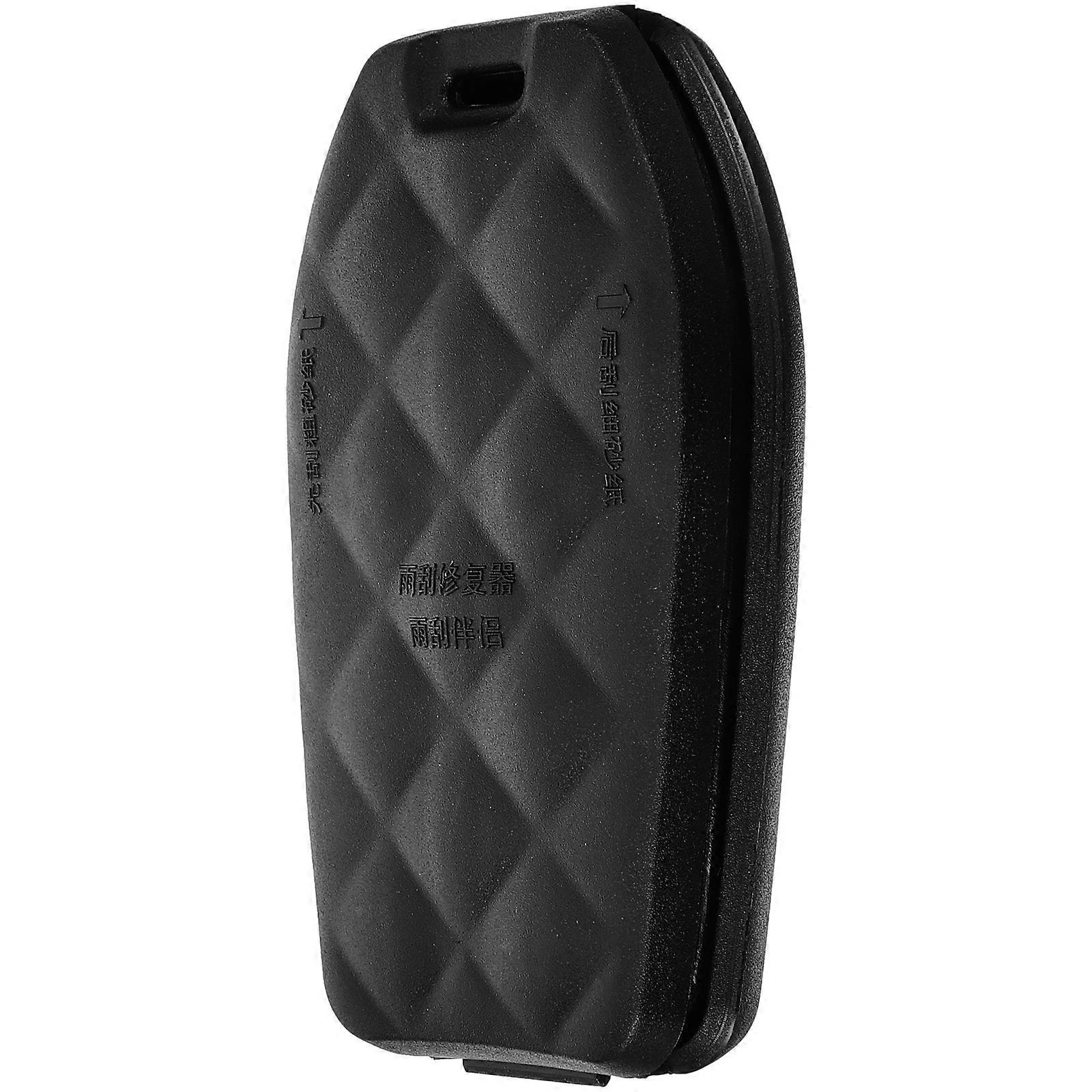 Efficient Car Wiper Cleaner Tool Ensuring and Practical Use