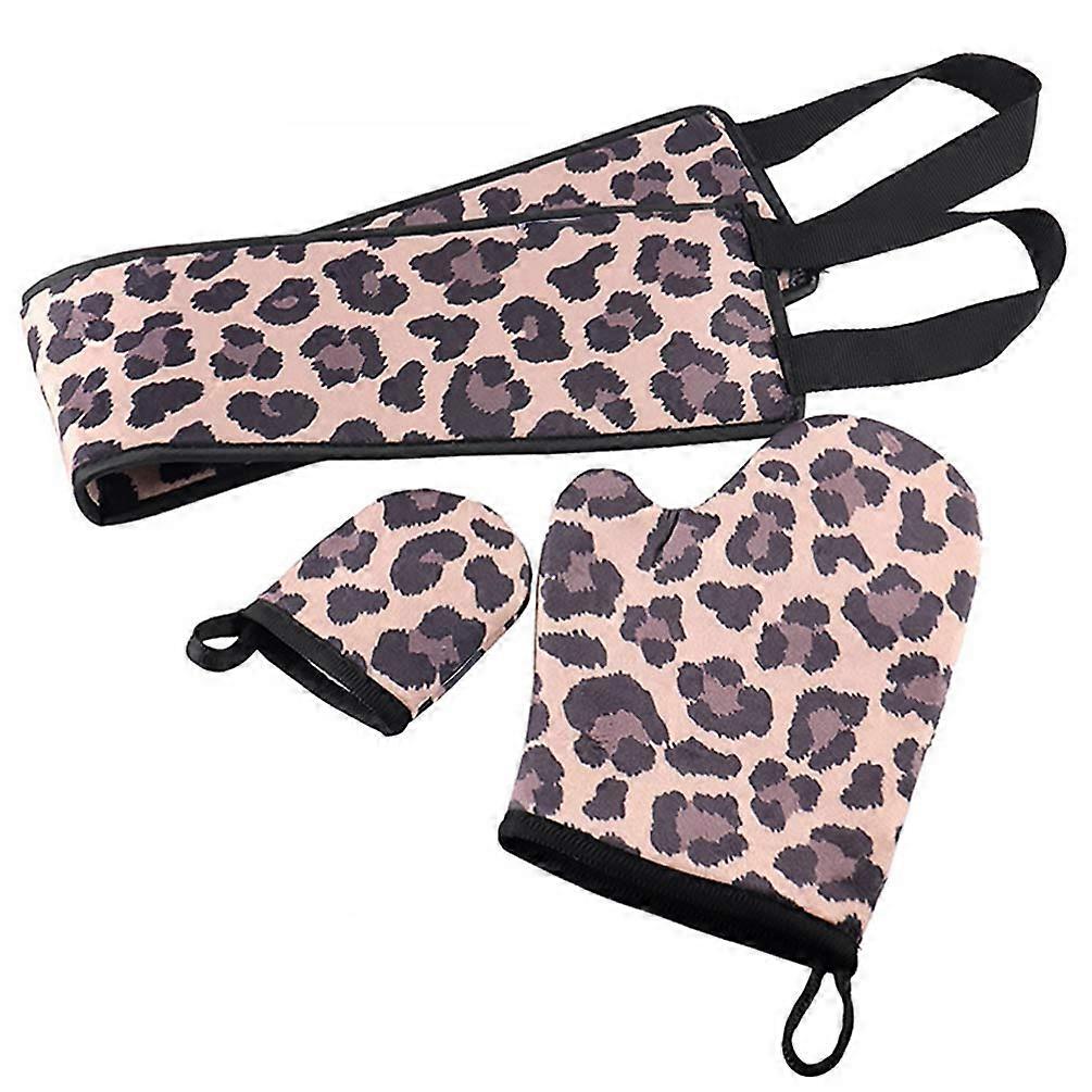 Self Tanning Applicator Kit with Leopard Print Mitt, Back Scrubber and Exfoliating Glove