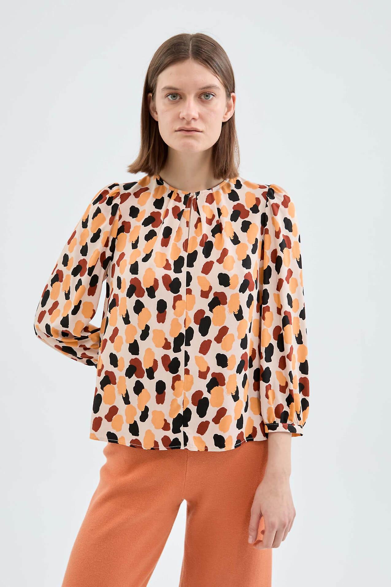 Compania Fantastica Blouse with puff sleeves and abstract leopard print