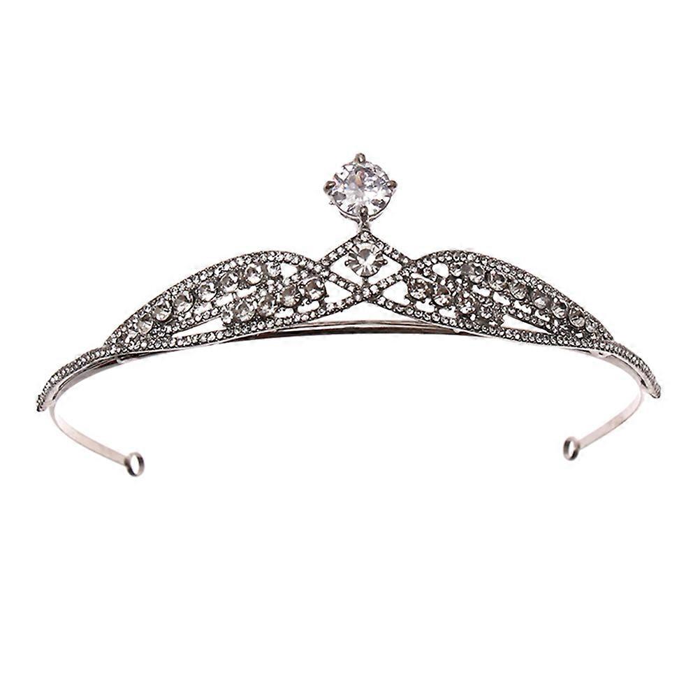 Charming Crown for Special Gatherings, Elegant Design, Complements Any Outfit
