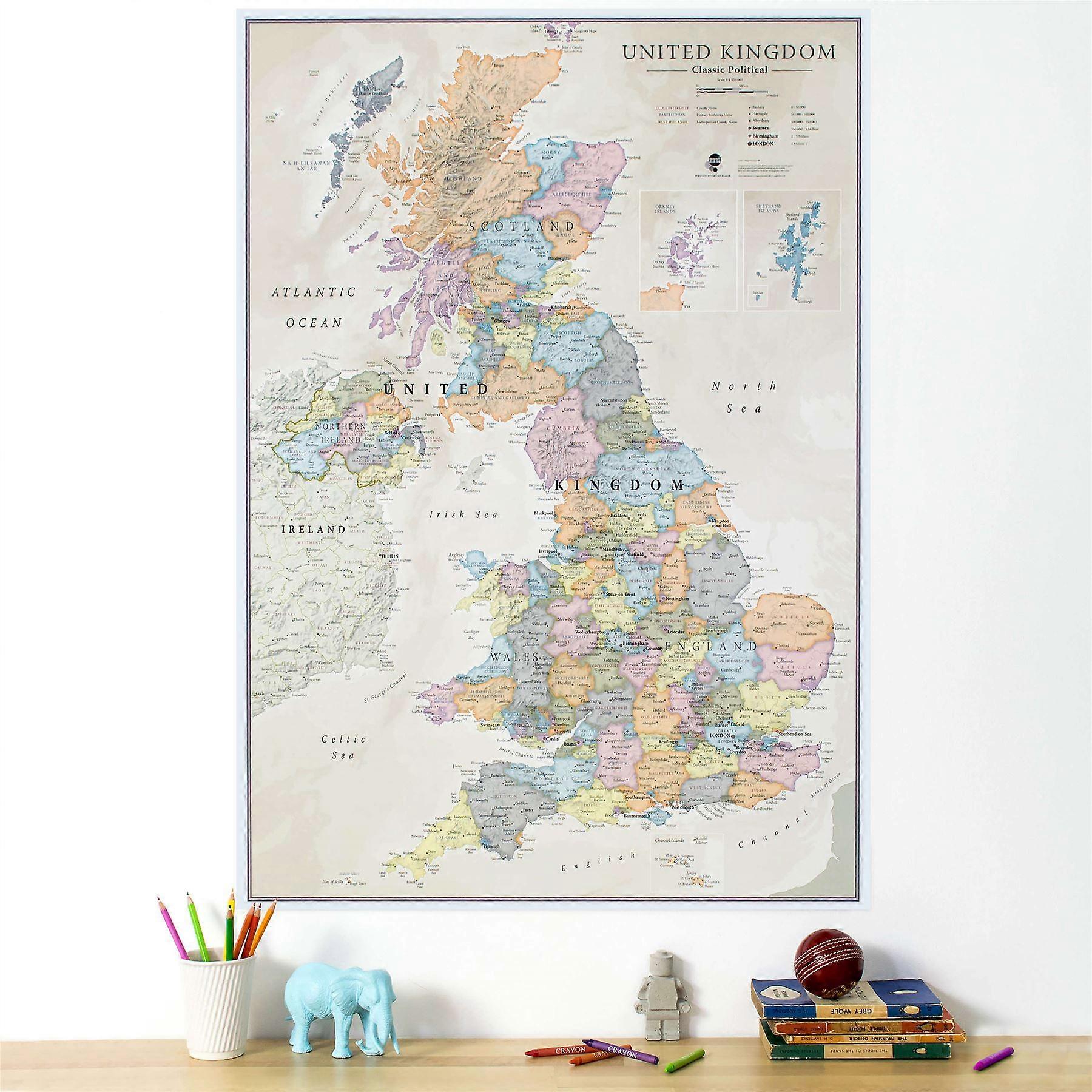 Medium UK Classic Wall Map (Paper)