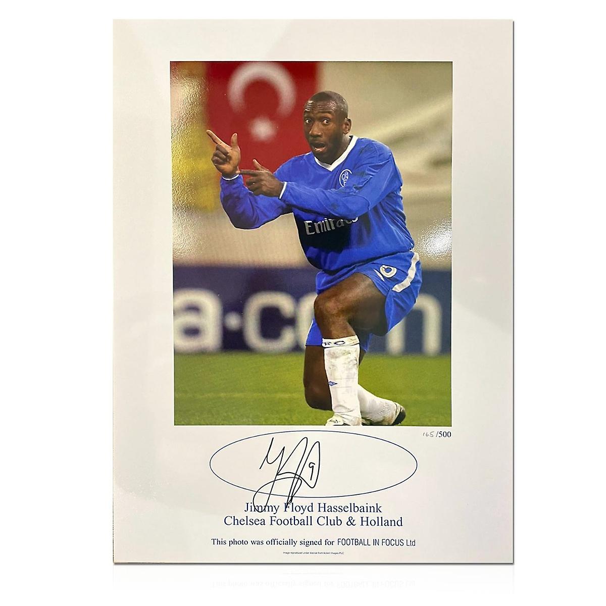 Ο Jimmy Floyd Hasselbaink υπέγραψε την εκτύπωση ποδοσφαίρου της Τσέλσι