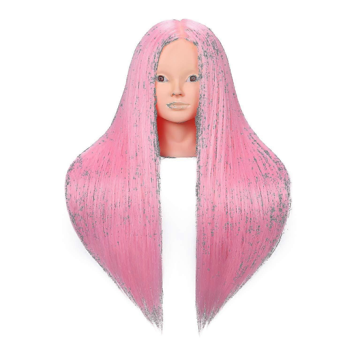 マネキンの頭を練習する美容師