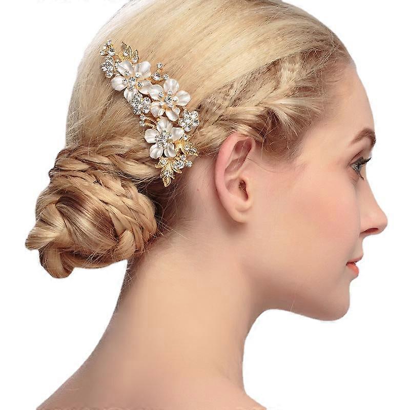 The Bride Combs Flowers And Hair By Hand And Adult Headdresses By Hand