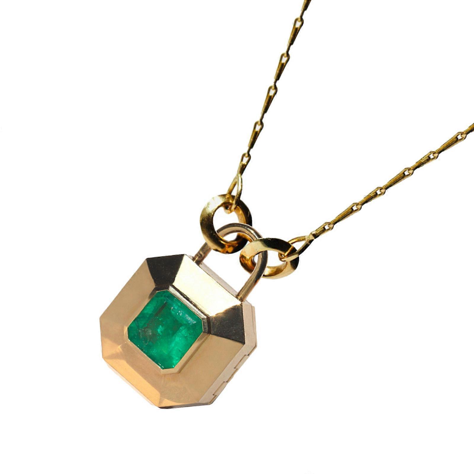 Photo Keepsake Square Pendant Necklace With Adjustable 45+5cm Chain Brilliant Zircon Stones Decoration Three Distinct Color Variants Copper