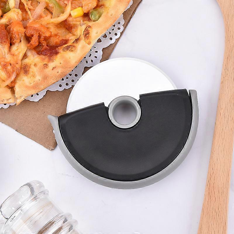 Easy Clean Disc Pizza Cutter, No-Frills Pizza Cutter for Toast, Dough, etc., Compact and Convenient Pizza Wheel for Smooth Cutting, Black