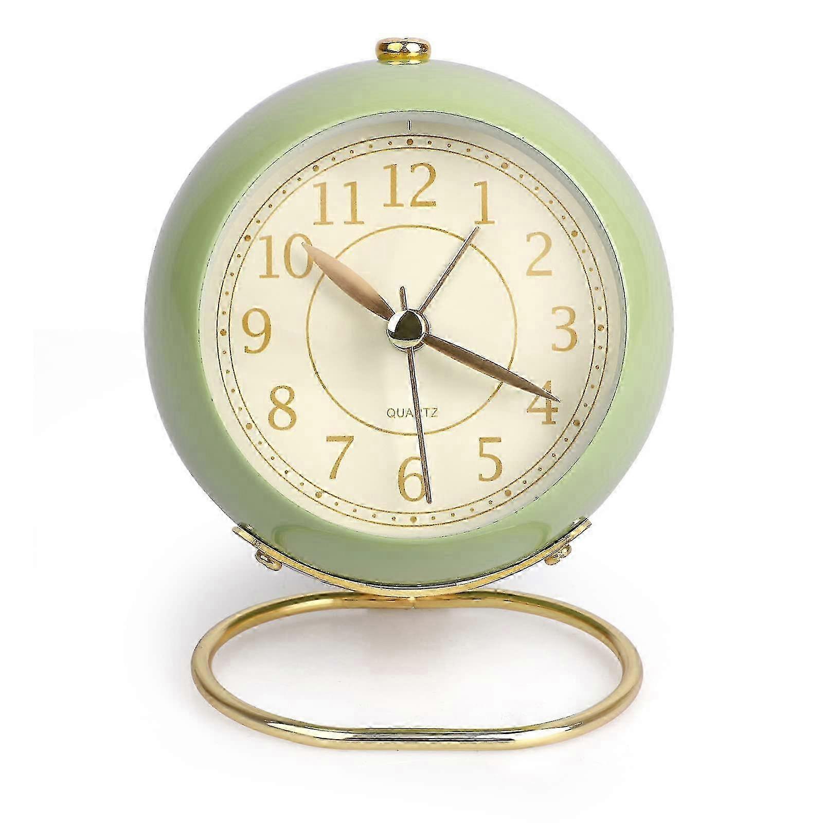 Réveil silencieux sans tic-tac, horloge analogique rétro lumineuse alimentée par piles de chevet