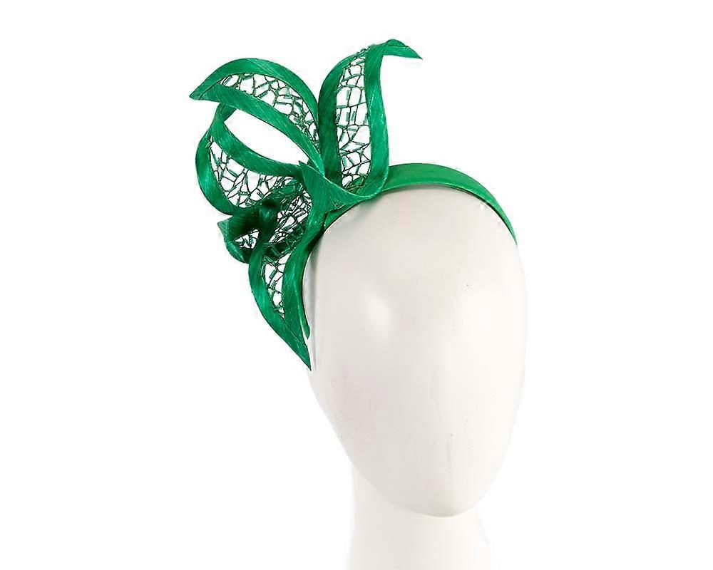 Exclusive green fascinator by Cupids Millinery Melbourne CU522G