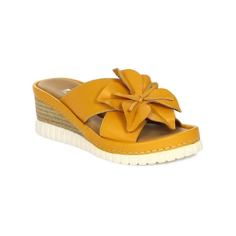 Shoes Artiker 53C0504YELLOW