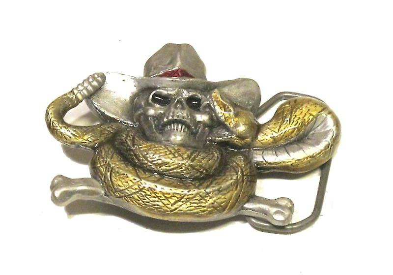Belt buckle snake 