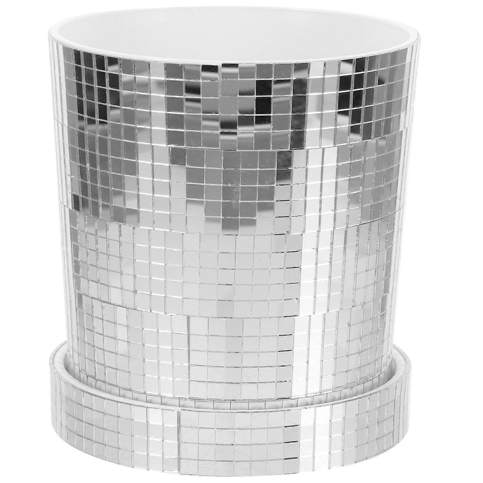 Floral Containers with Modern Design, Enhancing Any Indoor Space Gracefully