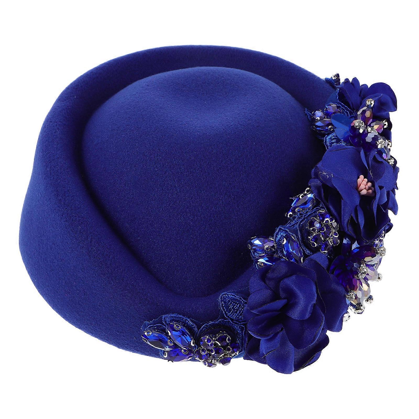 Elegant Women's Beret Hat with Floral Rhinestone Design – Versatile Vintage Style for Everyday and Special Occasions – Elegant Blue