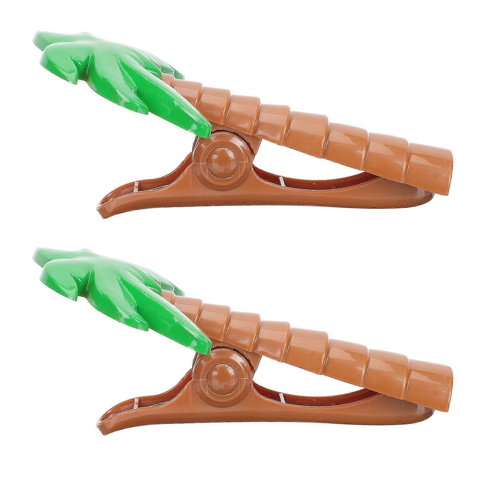 Beach Towel Clip Palm Tree Shaped Clips for Fixing Use 2Pcs Plastic Material