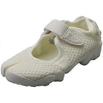 Nike Air Rift Dam Vandringskängor i Segelfärgad