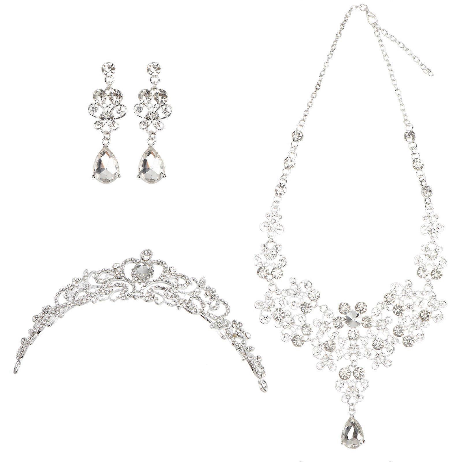 Accessoires de couronne gracieux, conçus pour rehausser l'apparence de tout événement formel