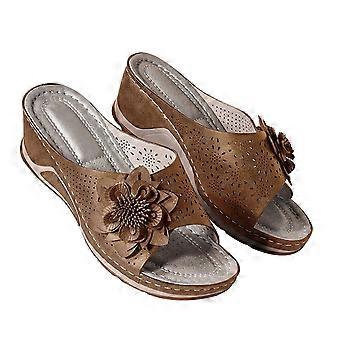 Damen-Sandalen aus Leder mit weichem Fußbett und orthopädischer Fußgewölbeunterstützung, Modell Fish Mouth Collection, für Damen mit breiter Passform, reduziert.