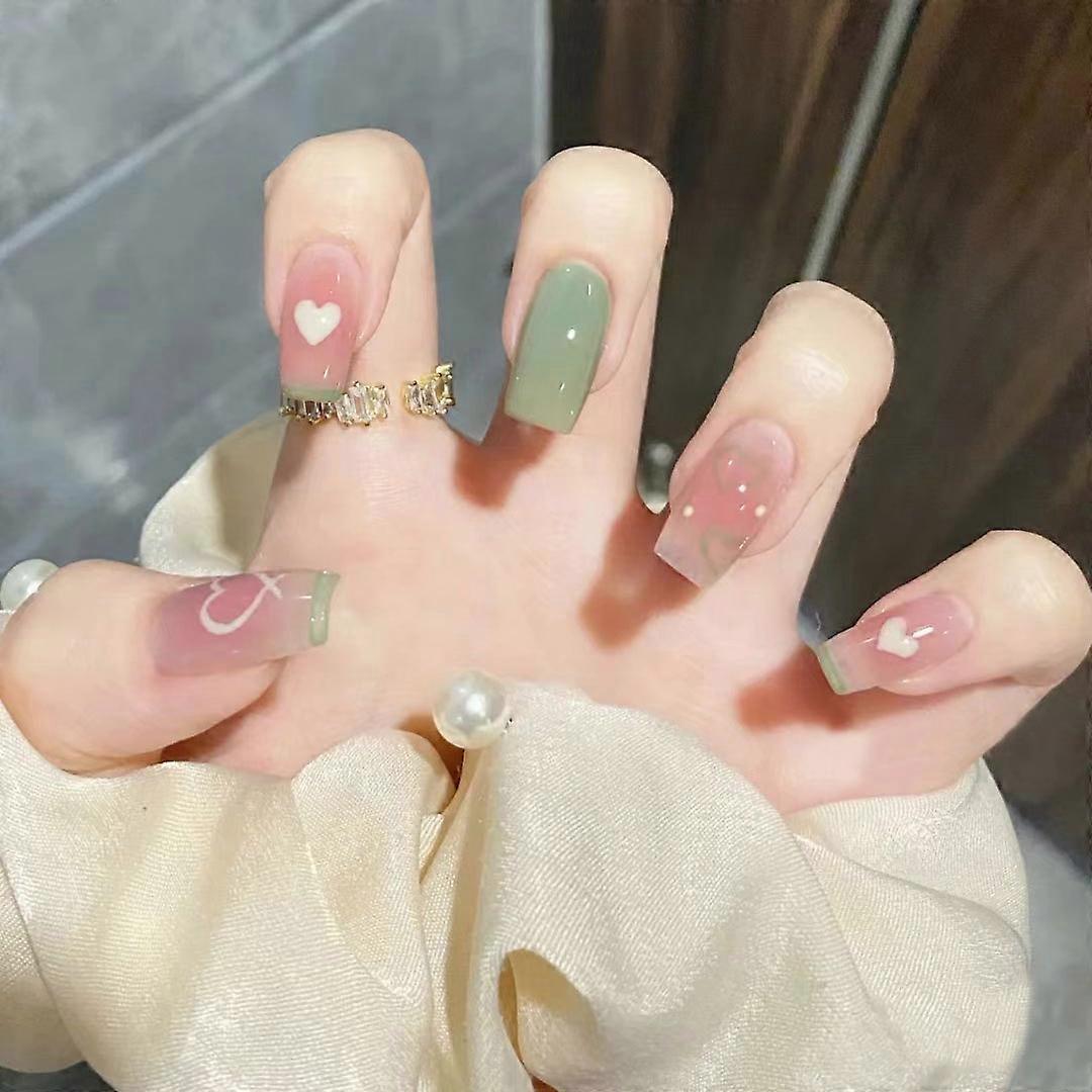 Pack of 24 Artificial Nails
