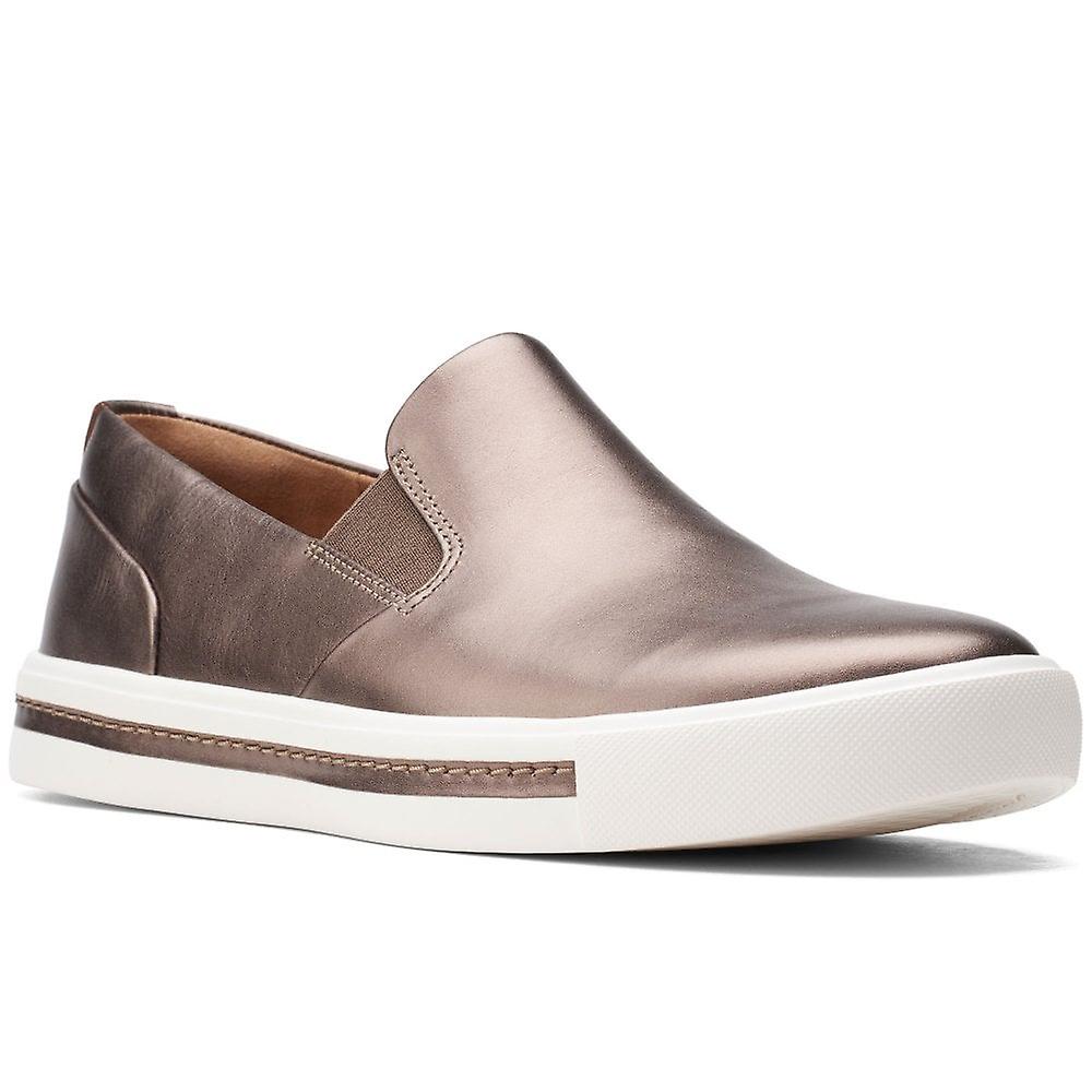 Clarks Un Maui Stride Womens Wide Fit Slip On Casual Trainers