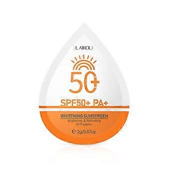 Spray solare rinfrescante SPF 50, protezione ad ampio spettro UVA/UVB, spray solare formato viaggio per viso e corpo.