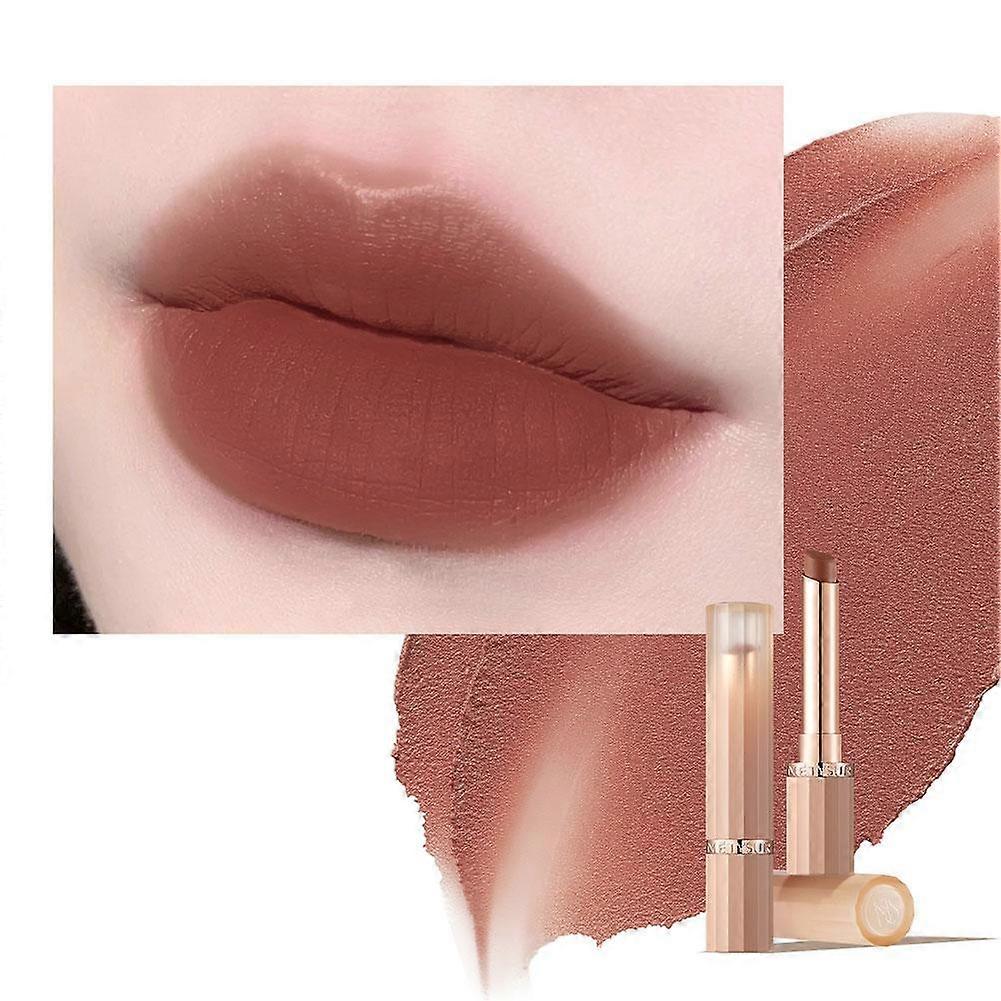 Long-Lasting Hydrating Matte Lipstick with Velvety Finish Multiple Shades for Daily Wear and Parties