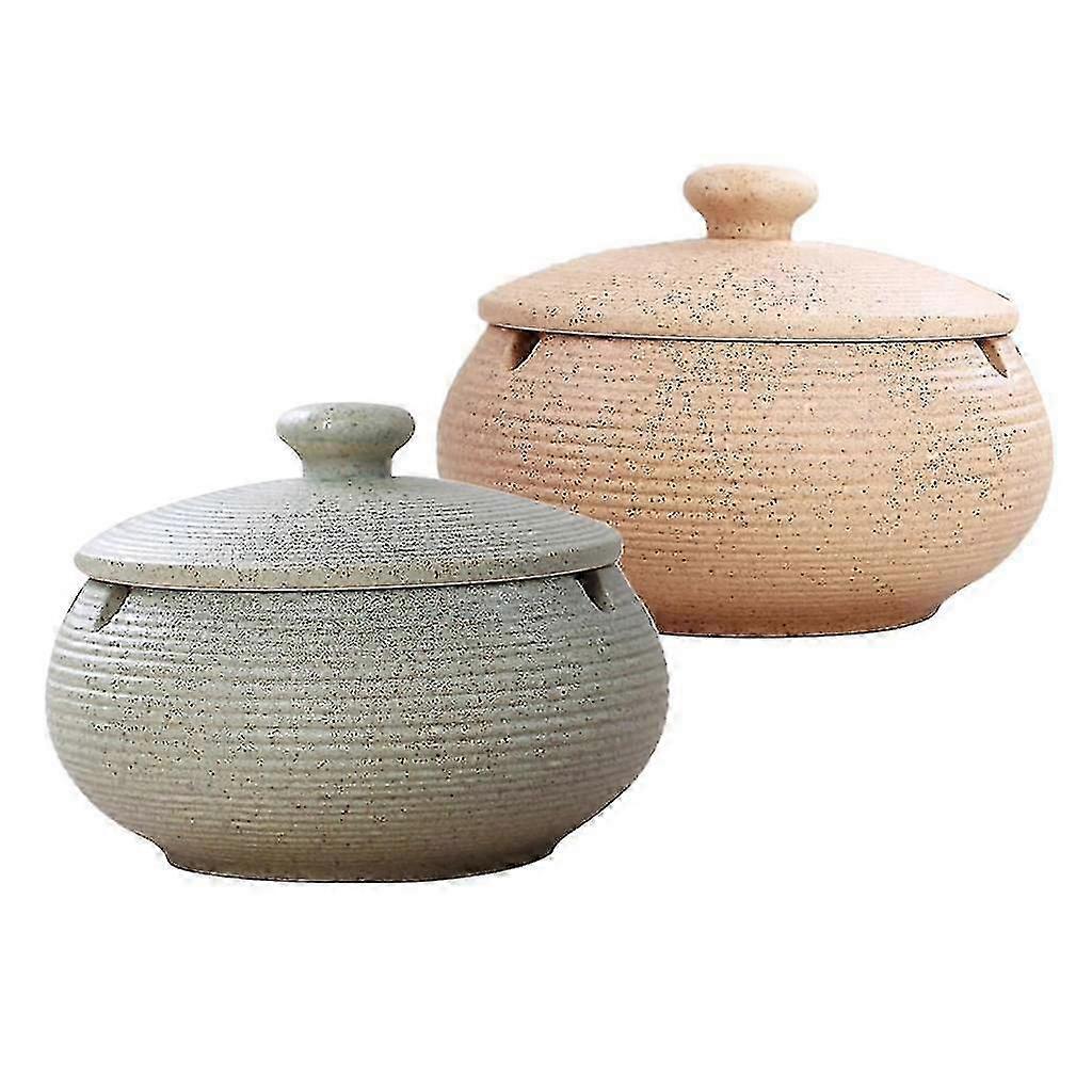 Set of 2 Indoor Windproof Cigarette Ashtrays with Lids, in Green and Pink