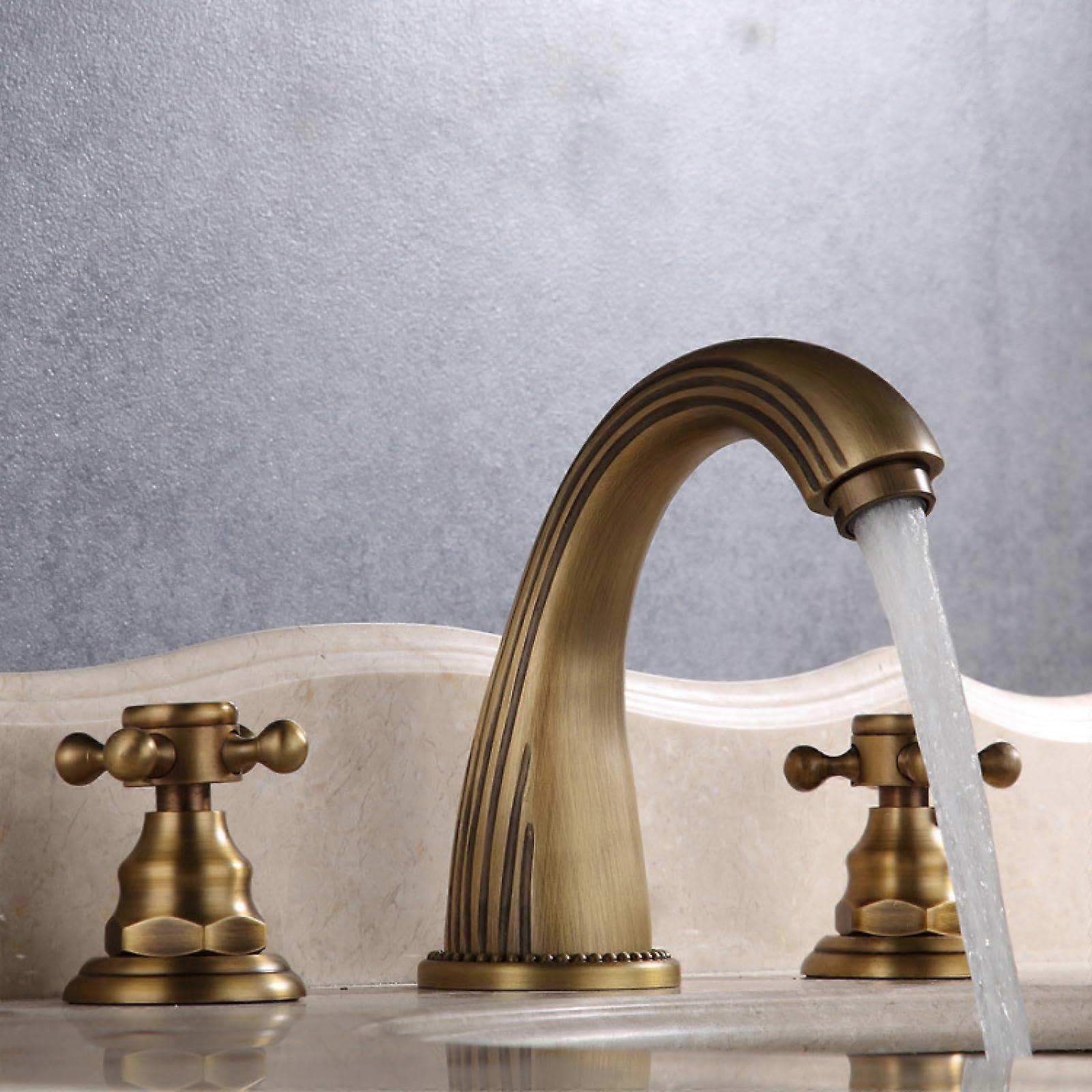 Bathroom faucet, 3hole, brass, two handles, hot and cold water mixer. Ref: 6479