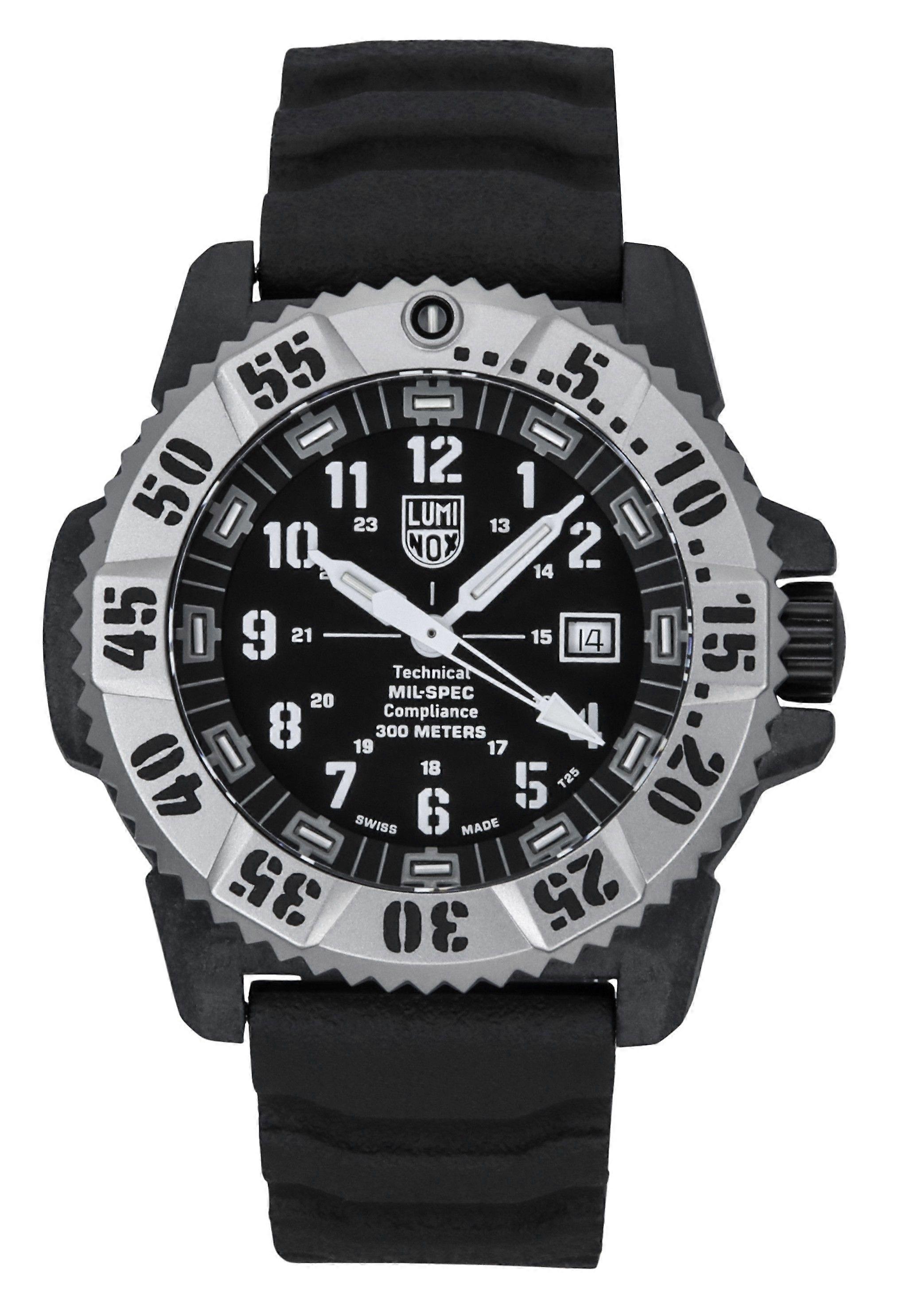 Luminox MIL-SPEC Rubber And Nylon Strap Black Dial Quartz Diver's XL.3351.1.SET 300M Men's Watch With Extra Strap