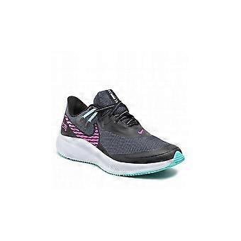 Sko Nike Quest 3 Shield CQ8893010
