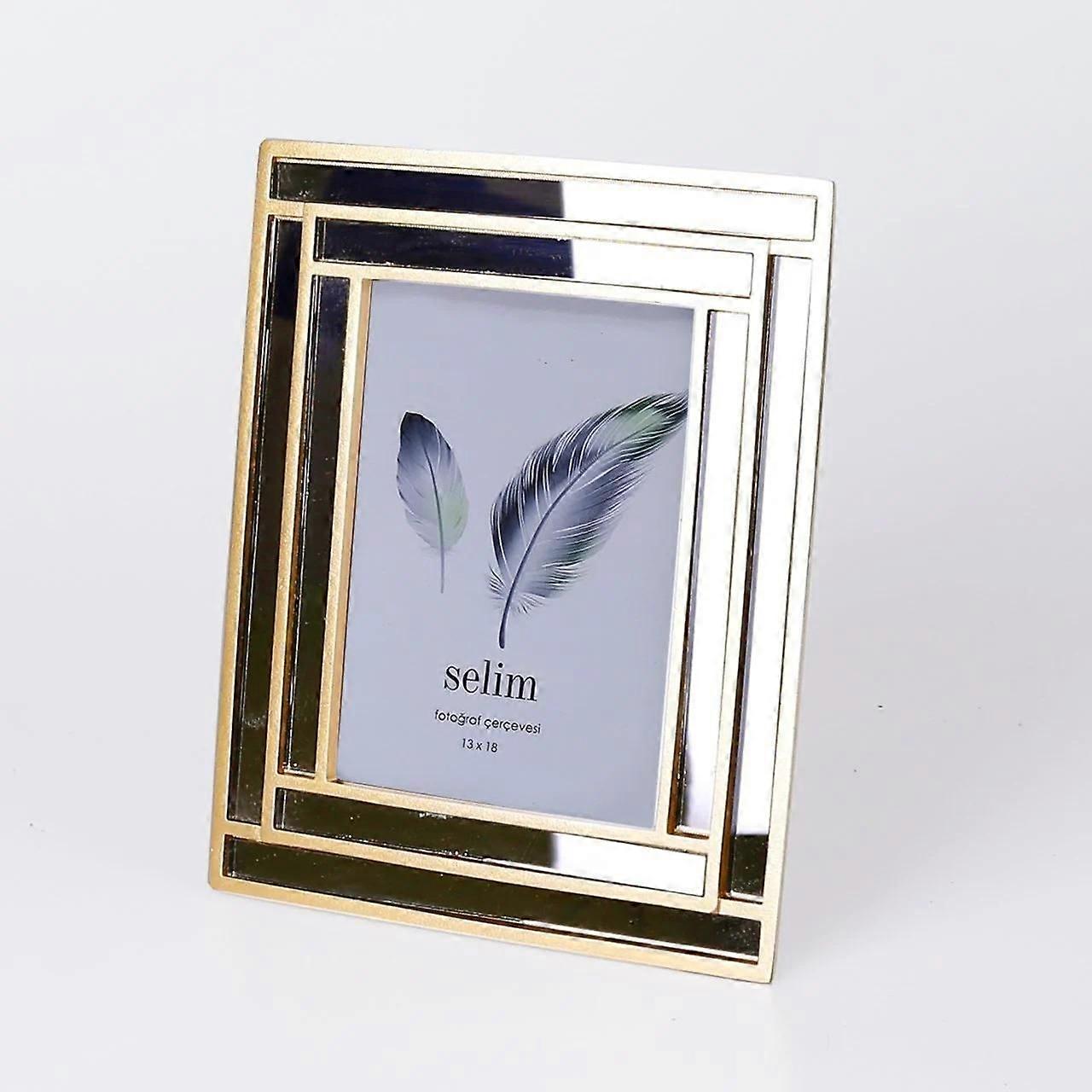 Lara Picture Frame