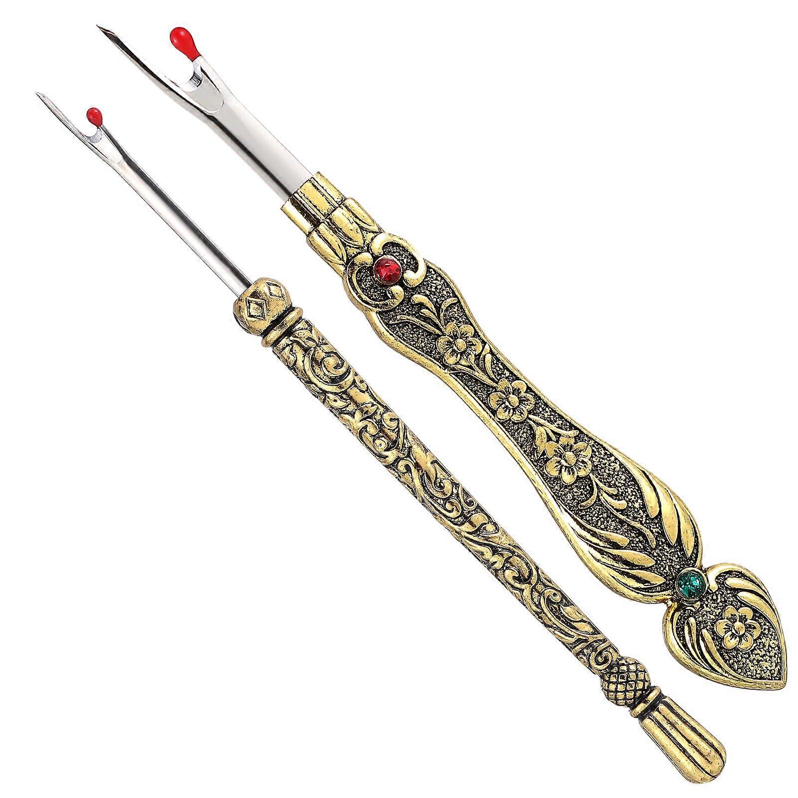 Metal Seam Ripper Set Two-Piece European Vintage Carved Handle Stitch Ripper Tool For Sewing With Storage Case Durable