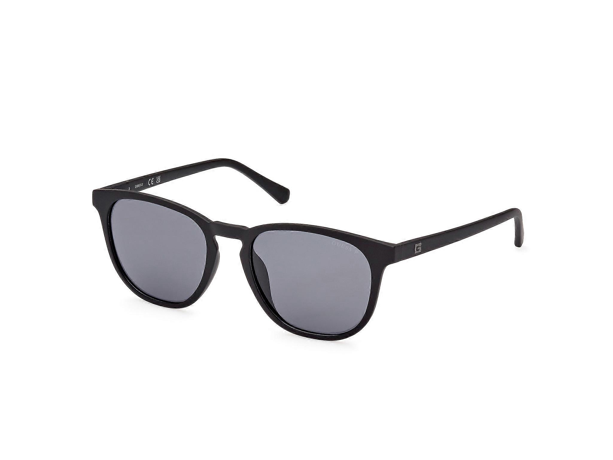 Sunglasses Guess GU00061 02D matte black 53/19/145 MAN