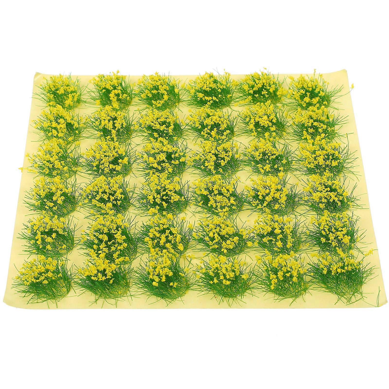 Static Flower Tuft Miniature Moss Landscape Fake Grass Tuft Decor Plastic 10x10x0.8cm Photo Props 36Pcs