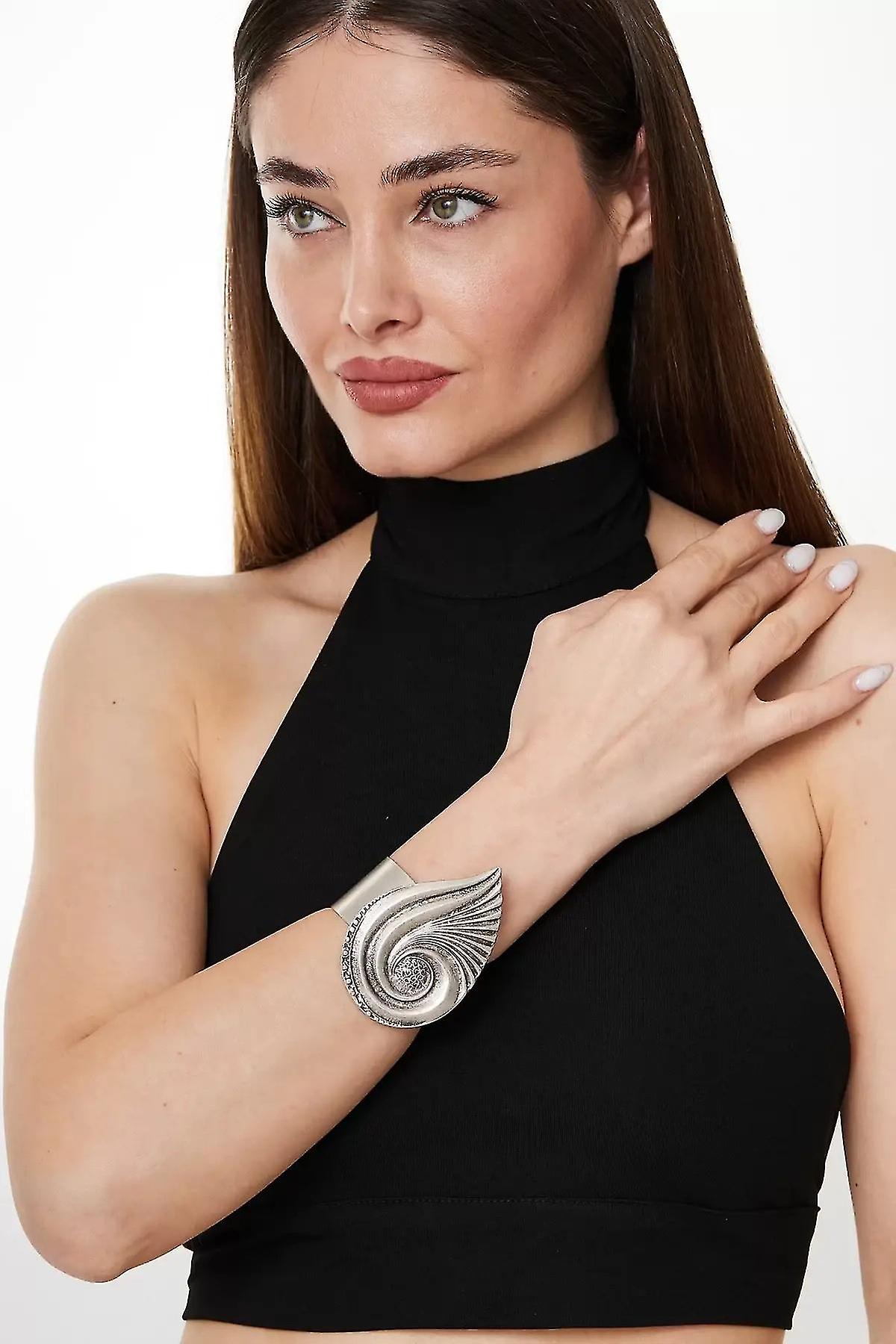 ZeyDor Silver Spiraling Wind Bracelet