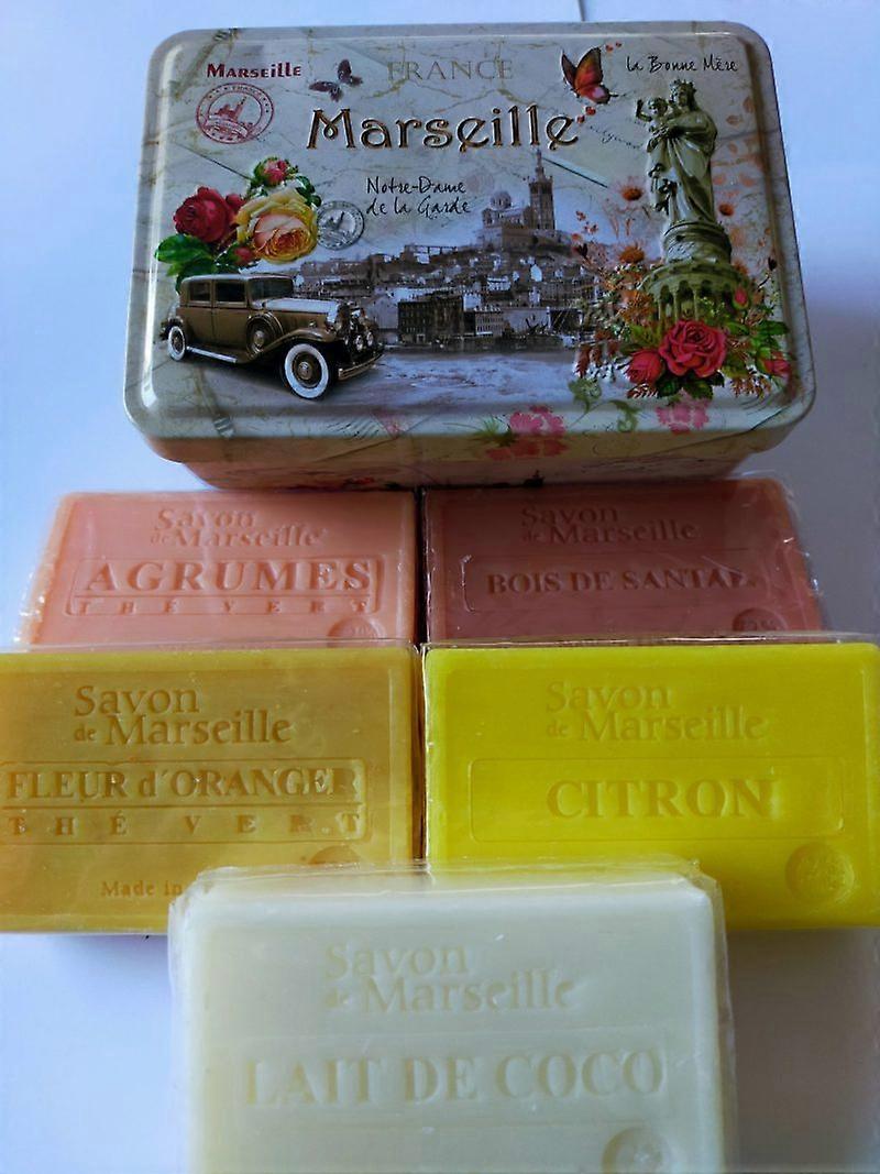 Metal soap tin with print Marseille with 5 soaps in the scents lemon, coconut milk, sandalwood, sinaa