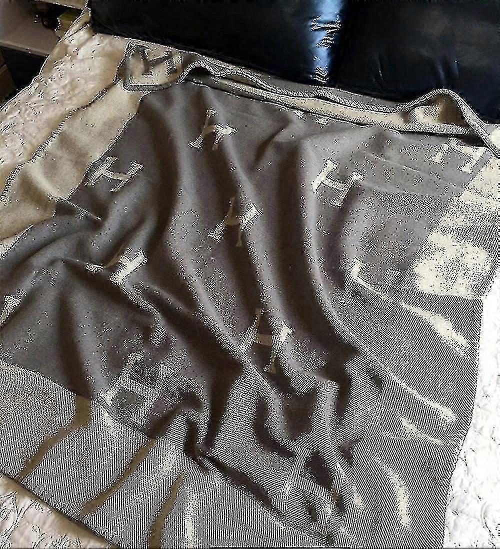 Vlněná kašmírová deka na pohovku