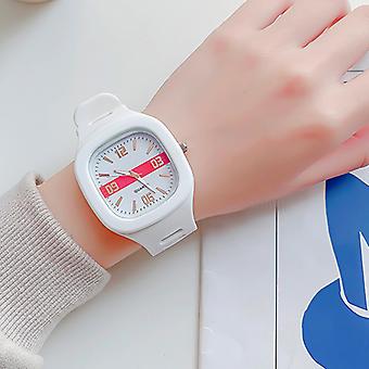Mode Quartz horloge 24-uurs display vierkante wijzerplaat student sporthorloge wit