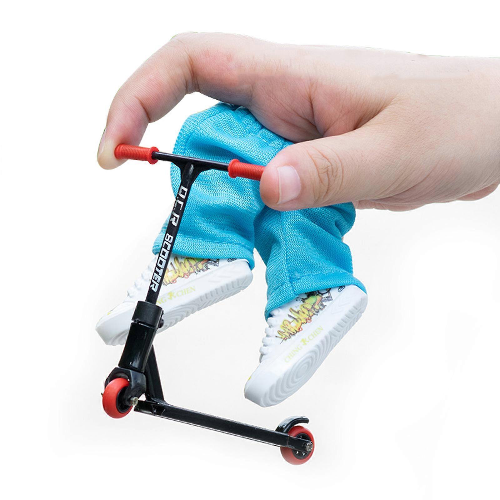 Mini Finger Scooter, Alloy Finger Scooter Set with Mini Scooters, Finger Pants Shoes, Finger Board Accessories for Fingertip Movement Party Favors Ska