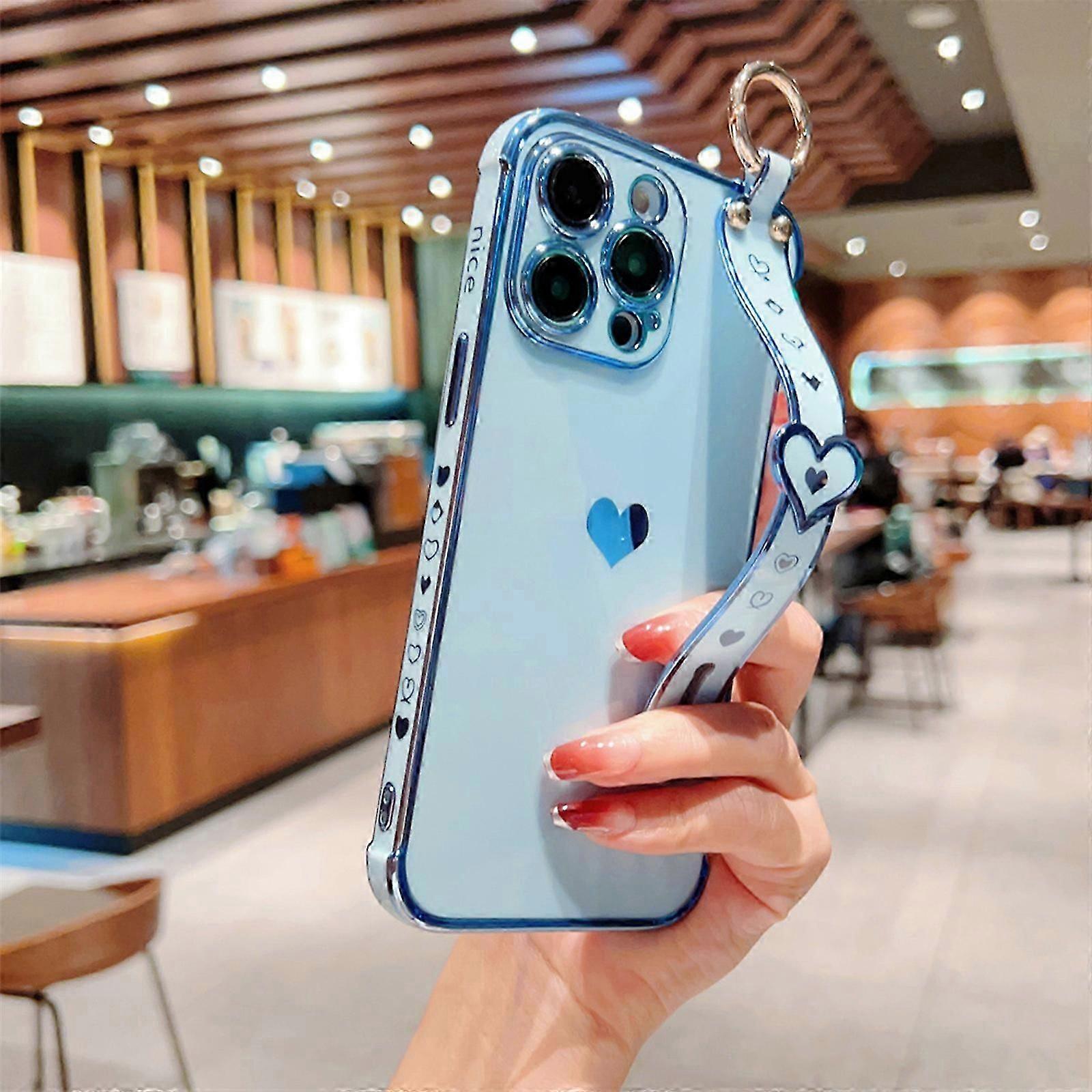 Bileklikli iPhone 15 Pro Max/15 Ultra için Silikon Kılıf Sevimli Aşk-kalp Kaplama 15 Pro Max Kılıf Darbeye Dayanıklı