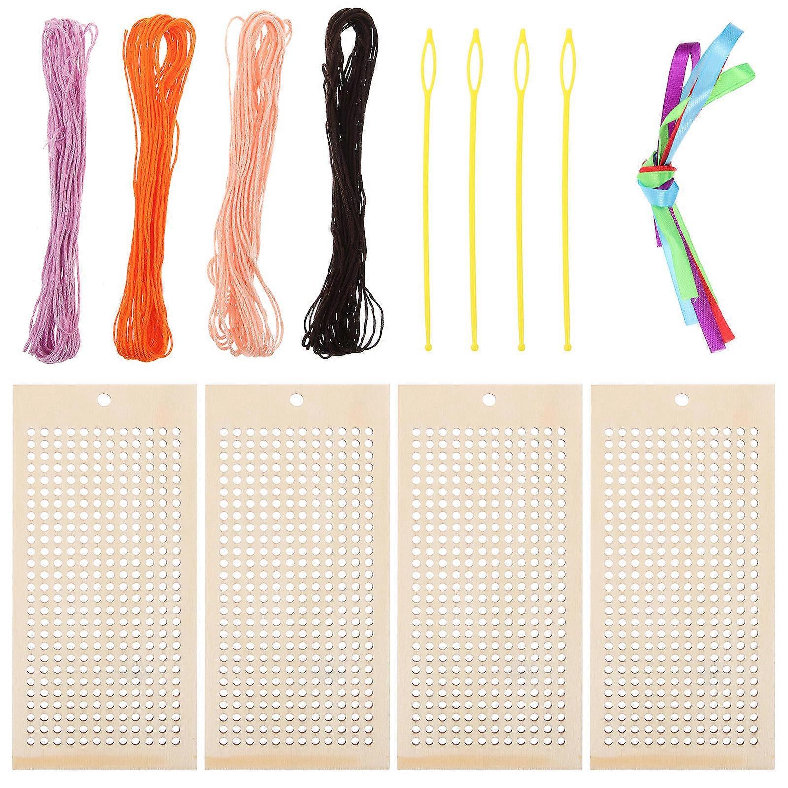 Wooden DIY Bookmarks for Reading Use with Assorted Color Woolen Yarn Embellishments 1 Set