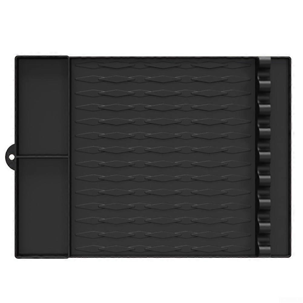Heatresistant silicone mat for grilling, organizing grill utensils and spices for Weber and charcoal grills, easy maintenance (black).