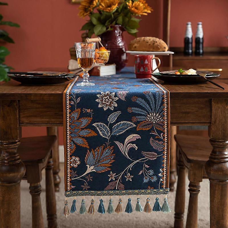 INF Elegant floral table runner with tassels