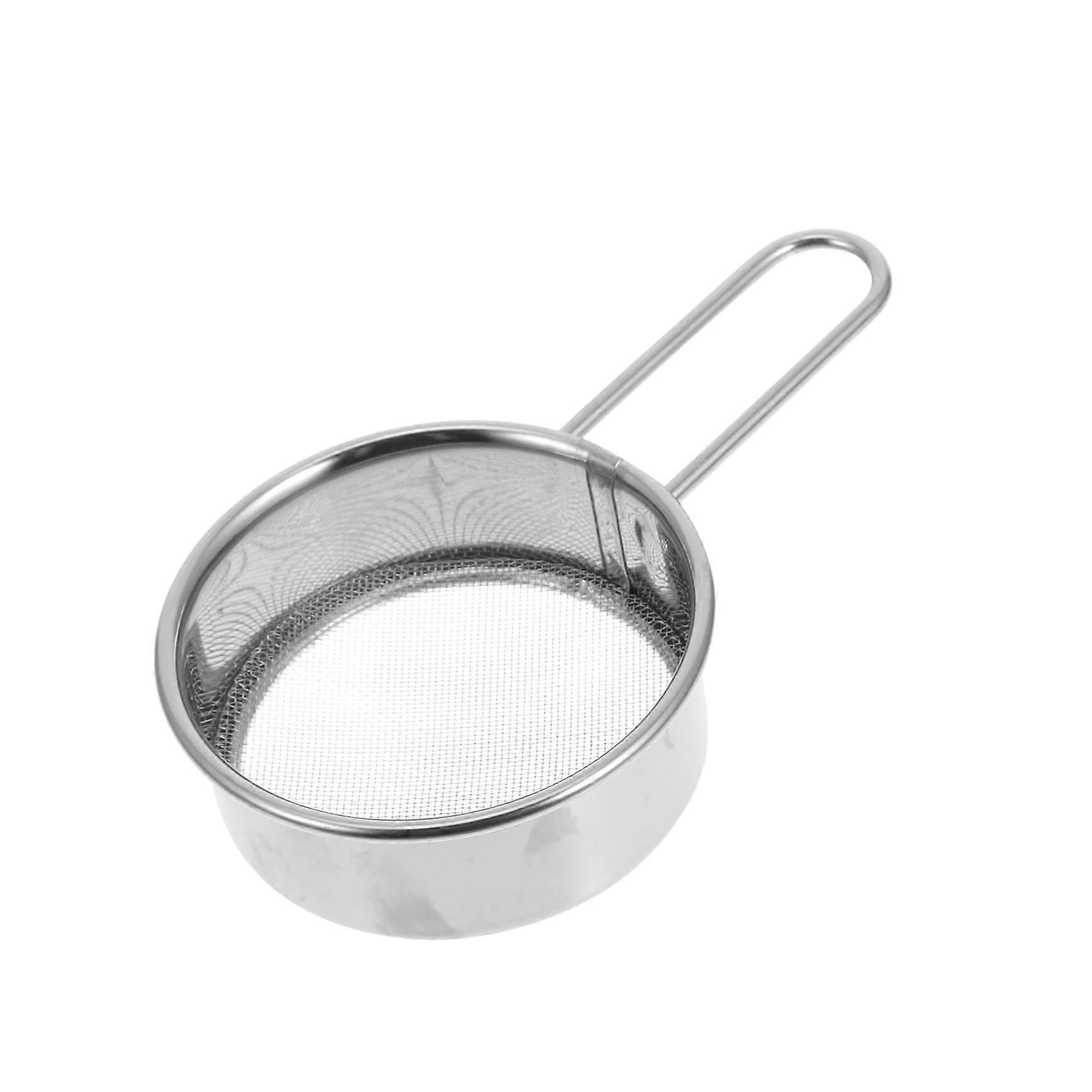 Flour sifter, finemesh kitchen sieve for baking, handy for even distribution, durable, versatile.
