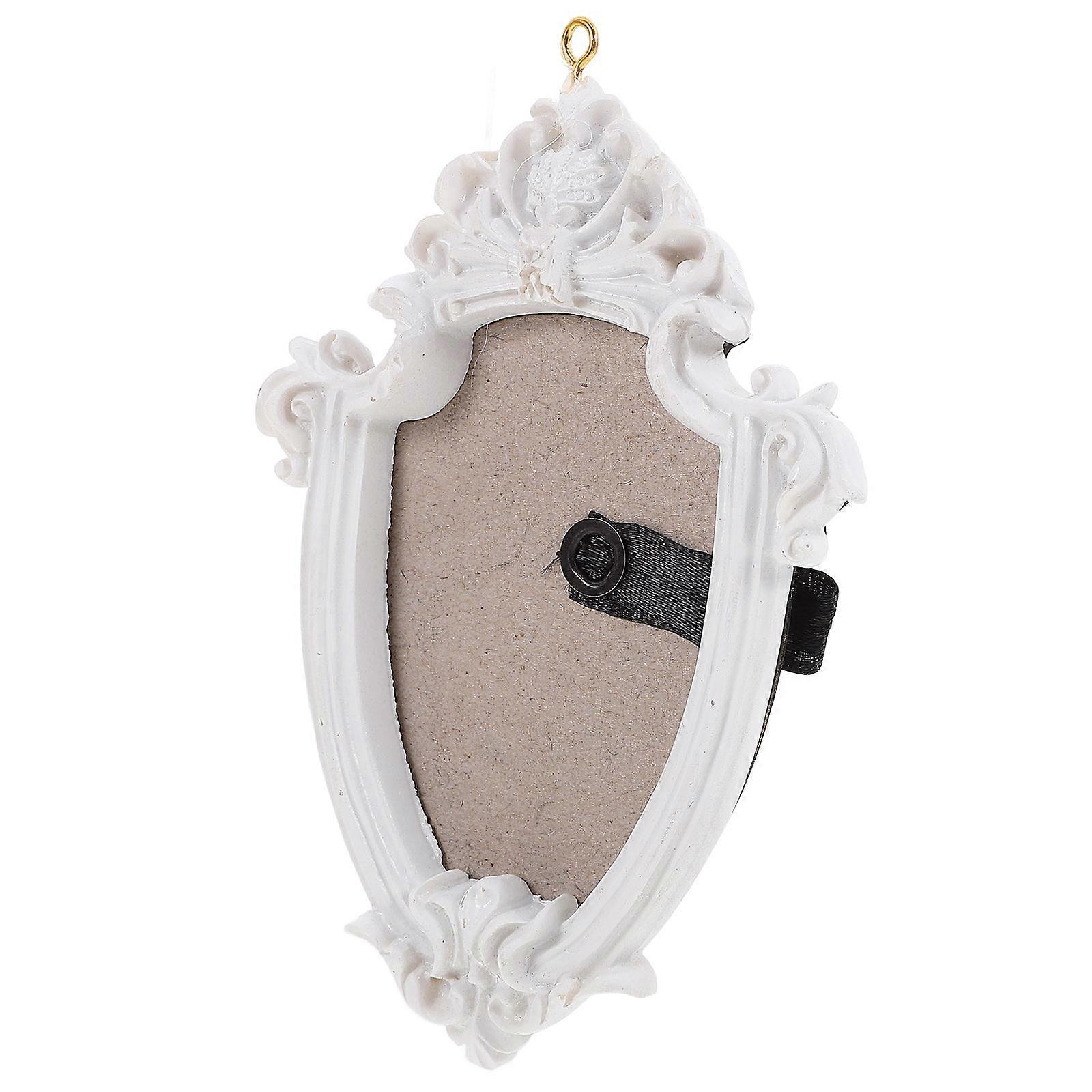 Retro Embossed Christmas Tree Hanging Photo Frame Ornament for Winter Home Decoration – Elegant & Easy to Install White Picture Frame for Holiday