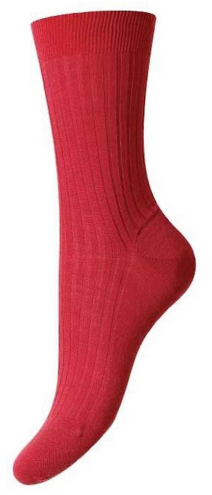 Pantherella Rose Merino Wool Socks - Raspberry Red