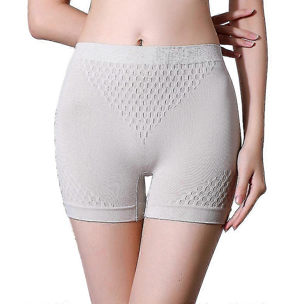 المرأة بعقب رفع تحت السراويل الداخلية سلامة الملابس الداخلية