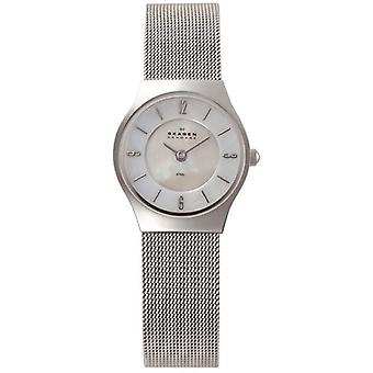 Skagen Grenen Quartz Analog Woman Watch with 233XSSS Stainless Steel Bracelet
