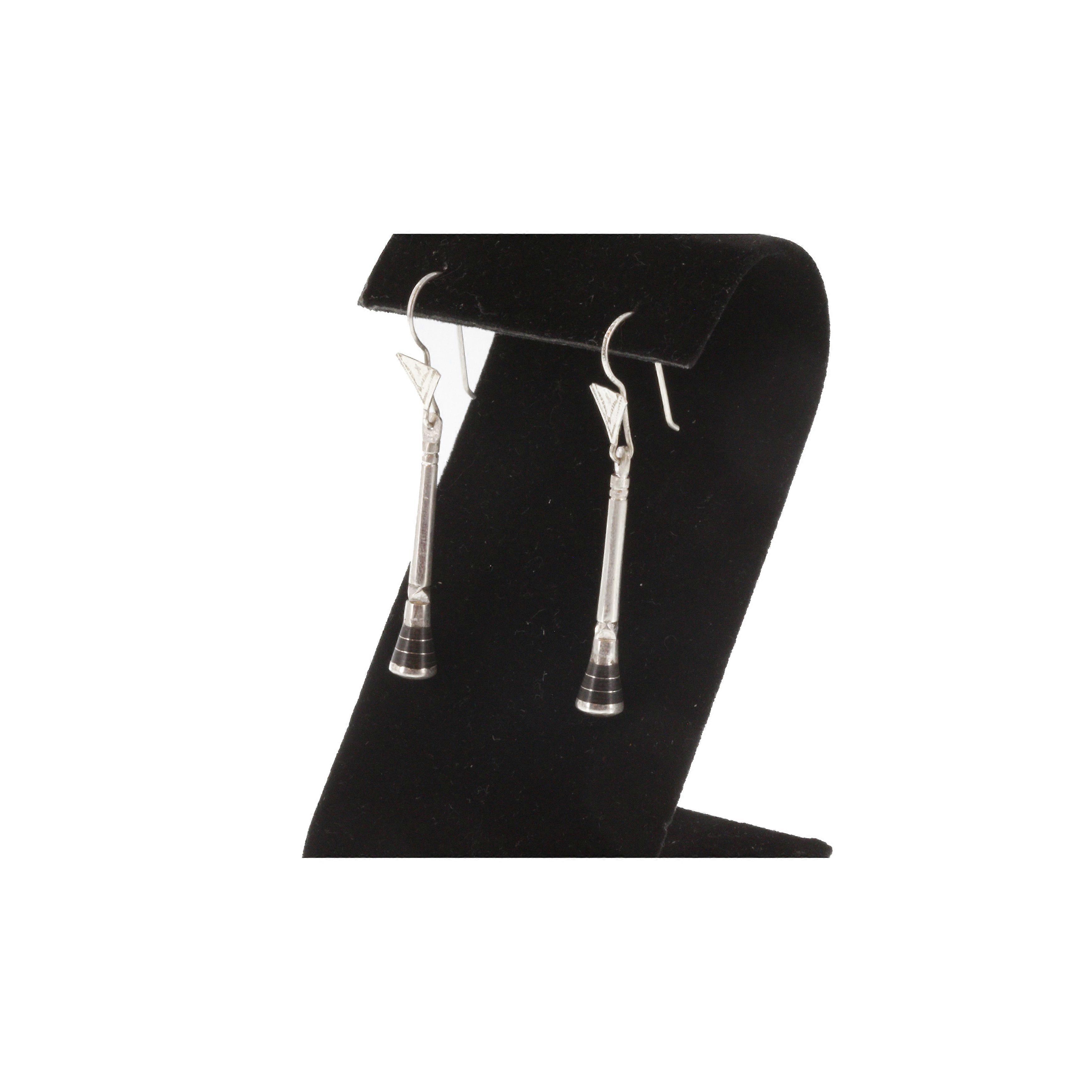GURAYA||Triangular Silver Earrings, Intricate Etching