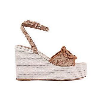 Guess Tanveey beige sandaler til kvinder