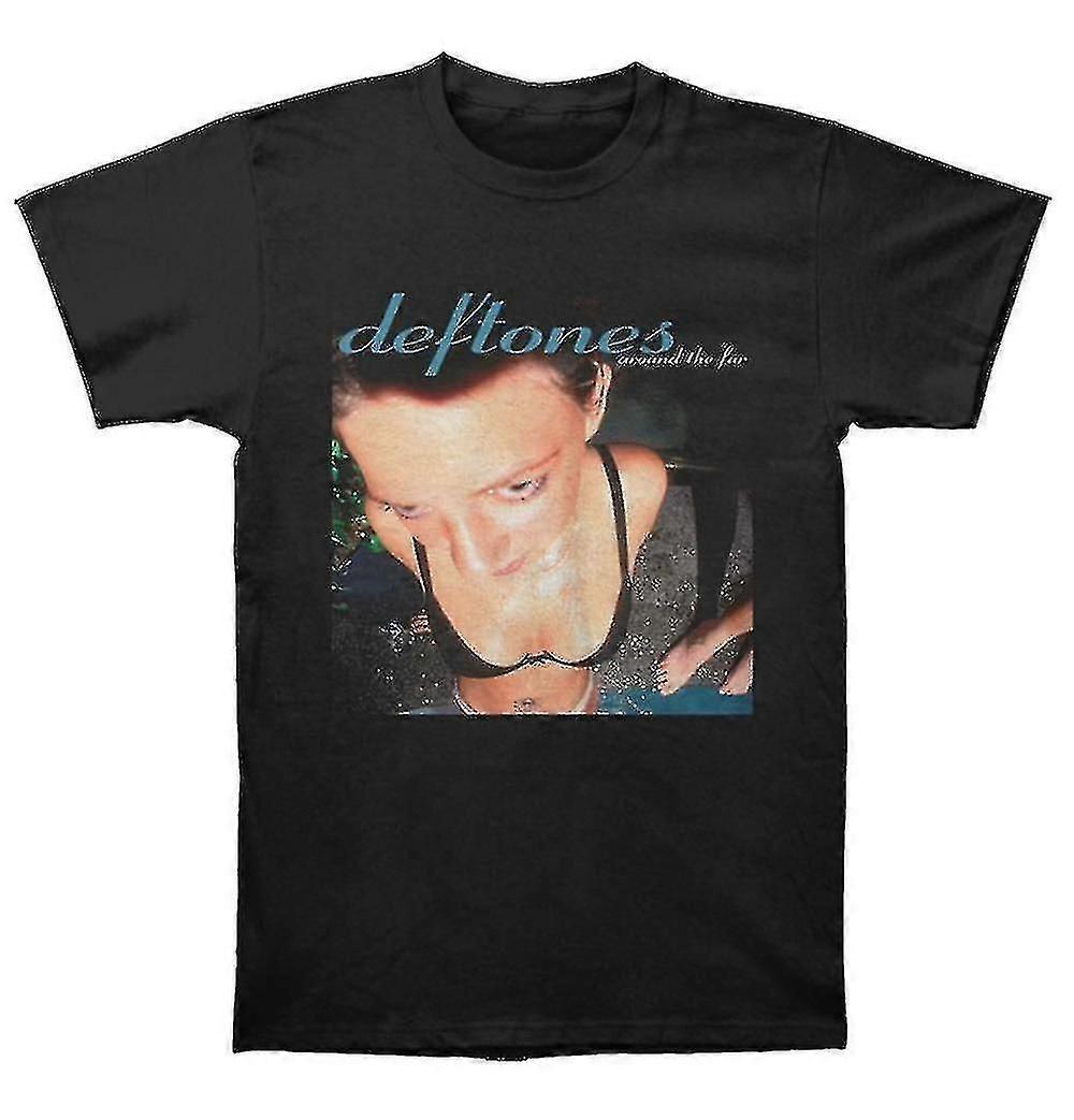 Deftones okolo kožušinového trička