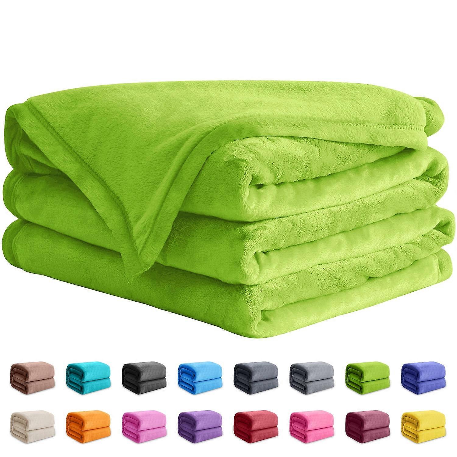 Astarin Throw Blanket, Twin Size Green Blankets & Throws for Couch/Beds, Fuzzy and Cozy Blanket, 60x80 inches